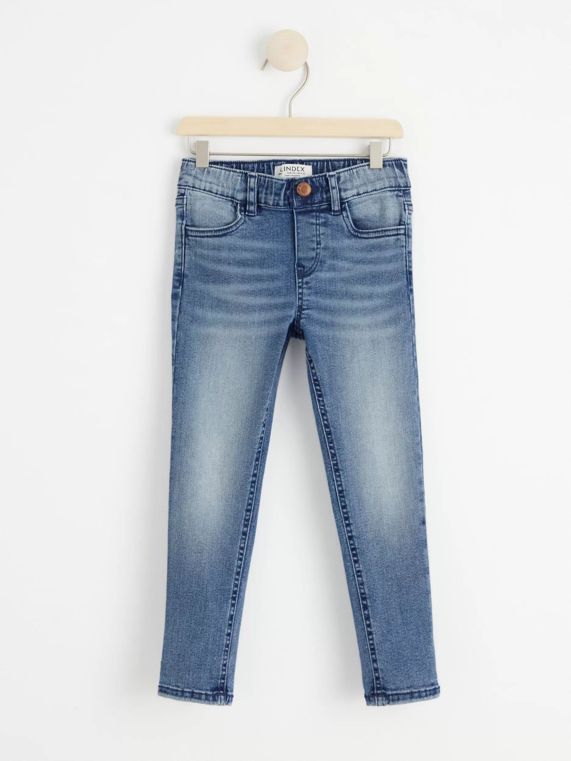 Lindex Jeans<Sam Smal, Superelastisk Jeans Med Normalt Liv Og Pull-Up-Stil Denim